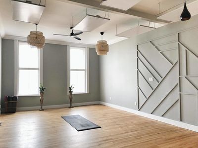 Lock 34 Yoga