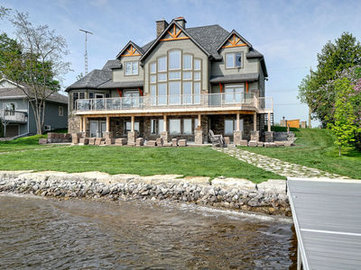 Gallery Thumb 1